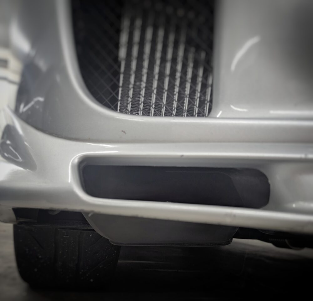 On car brake duct fitment front