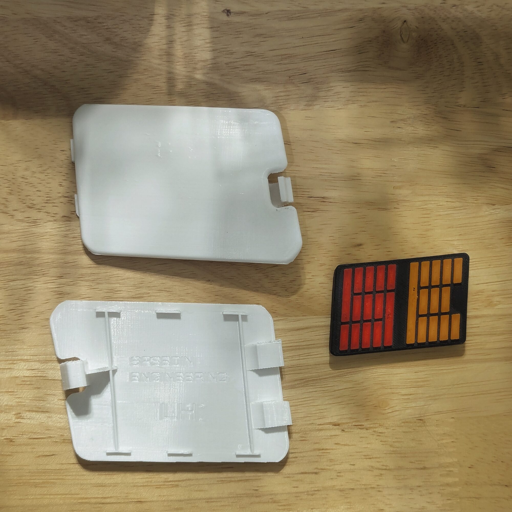 Plate set front and back